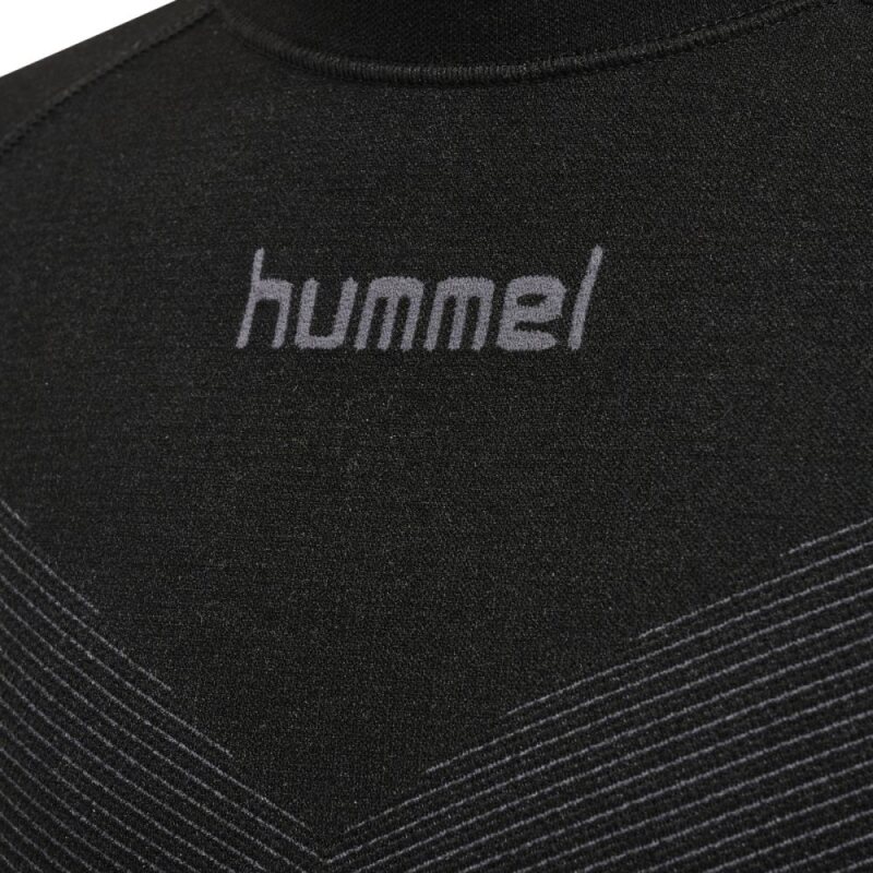Hummel HUMMEL FIRST SEAMLESS JERSEY S/S K Super-elastisches, nahtloses Jersey mit kurzen &Auml;rmeln und gestricktem Logo BLACK 116/128