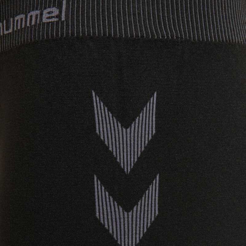 Hummel HUMMEL FIRST SEAMLESS TIGHTS KIDS Nahtlose Strumpfhose mit sportlich-schickem Motiv BLACK 116/128